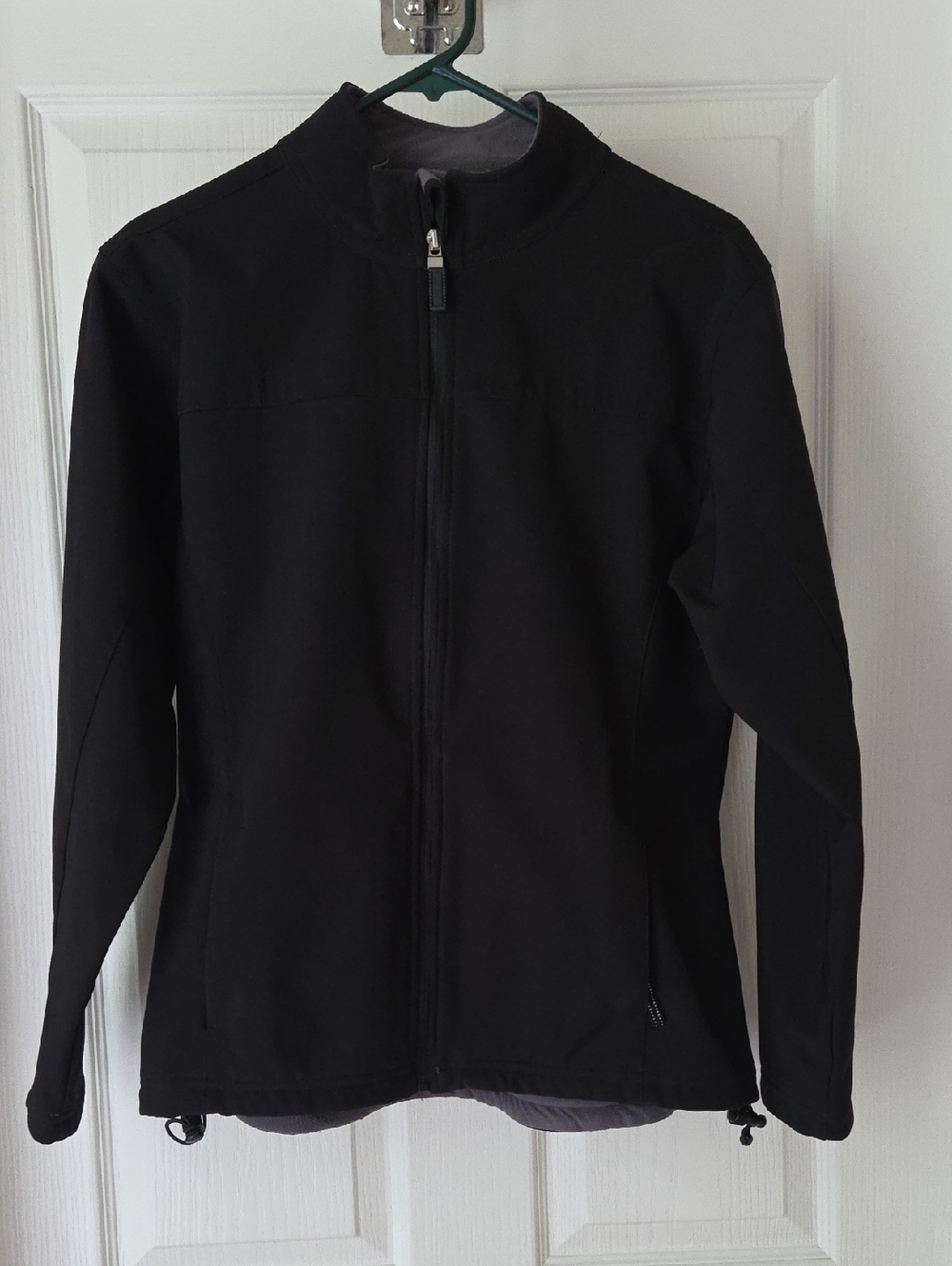 Black Full-Zip Lightweight Water Resistant Jacket